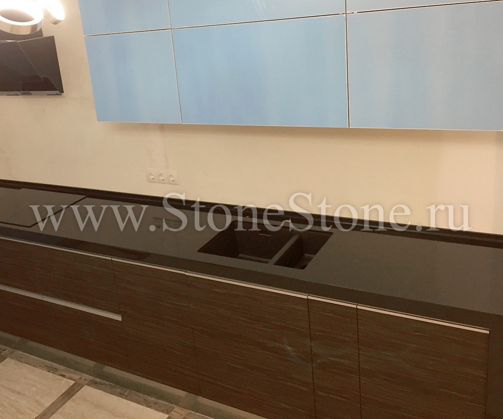 ������ ������ ���������� � ��������� �� ���������� ����� Montelli Basic 252